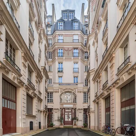 Maison Sixth June *