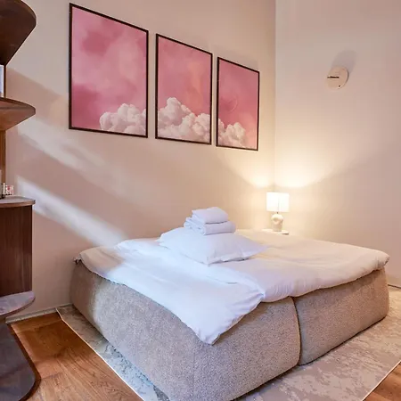 Maison Sixth June Paris